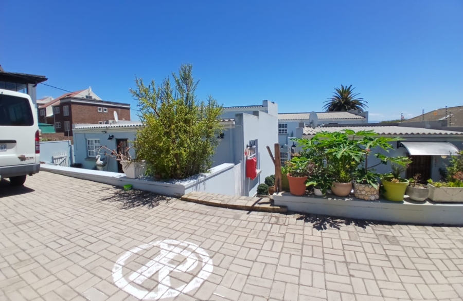 2 Bedroom Property for Sale in Mossel Bay Central Western Cape